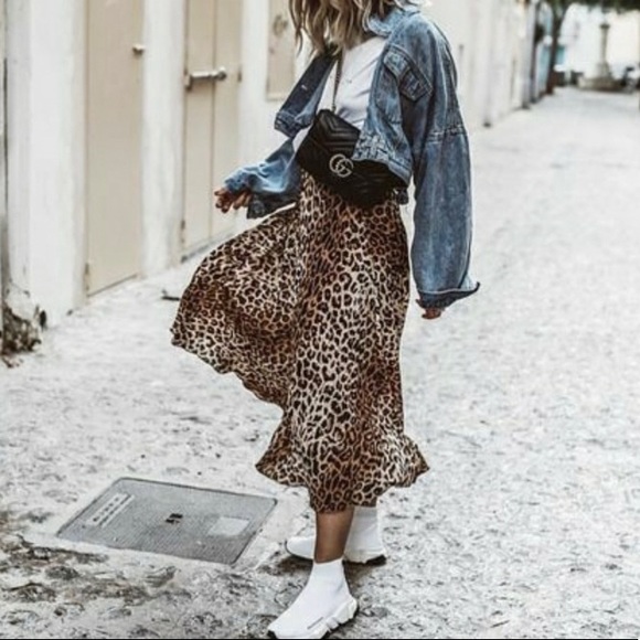 Storia Dresses & Skirts - BOHO Leopard Print Skirt